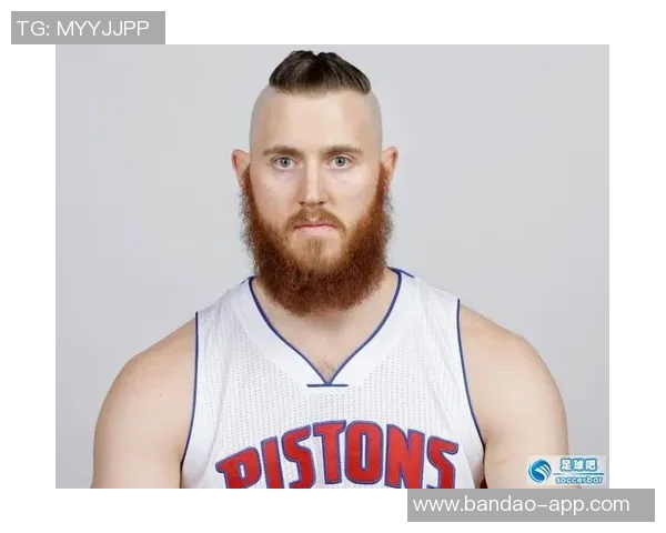 米兰左后卫埃斯图皮尼安国家队受伤脚踝伤势待评估