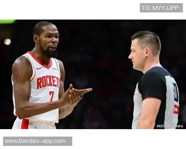 火记辟谣杜兰特并未喷贝利实际上是对替补席科利尔发火 火记辟谣杜兰特并未喷贝利实际上是对替补席科利尔发火